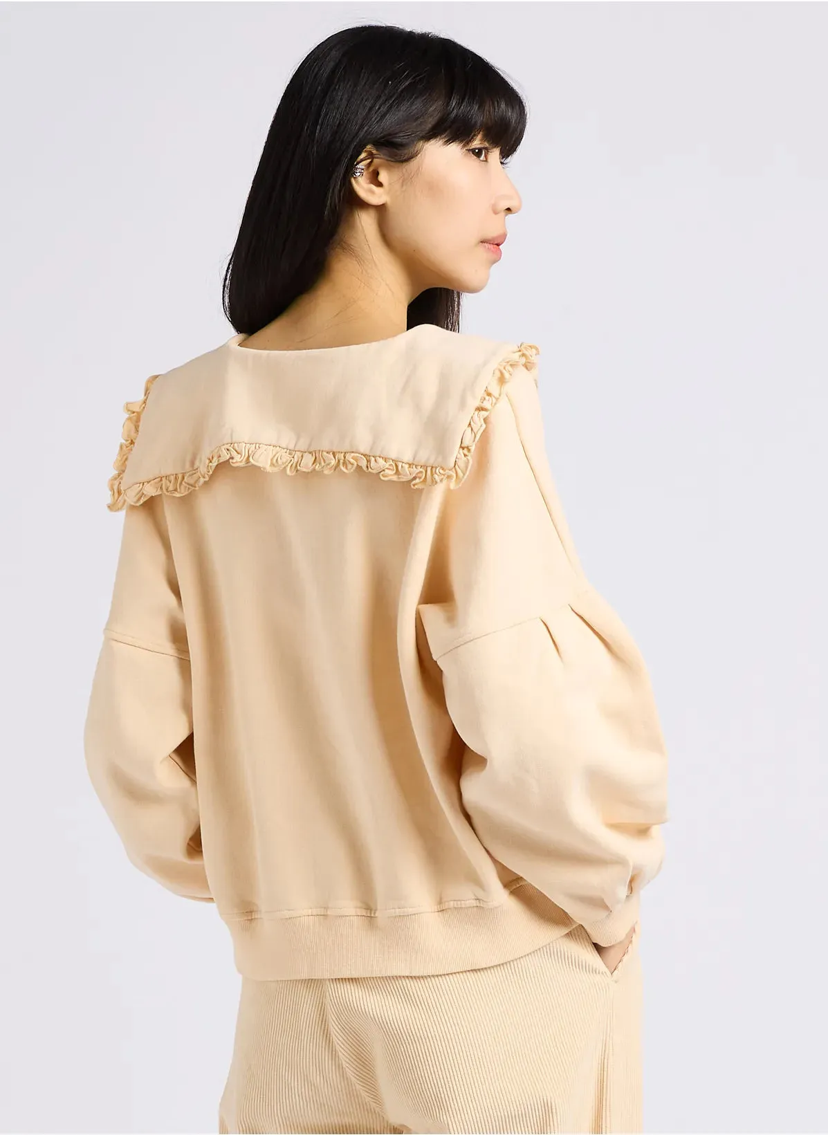 Emile & Ida Amelie Ruffled Collar Sweatshirt White