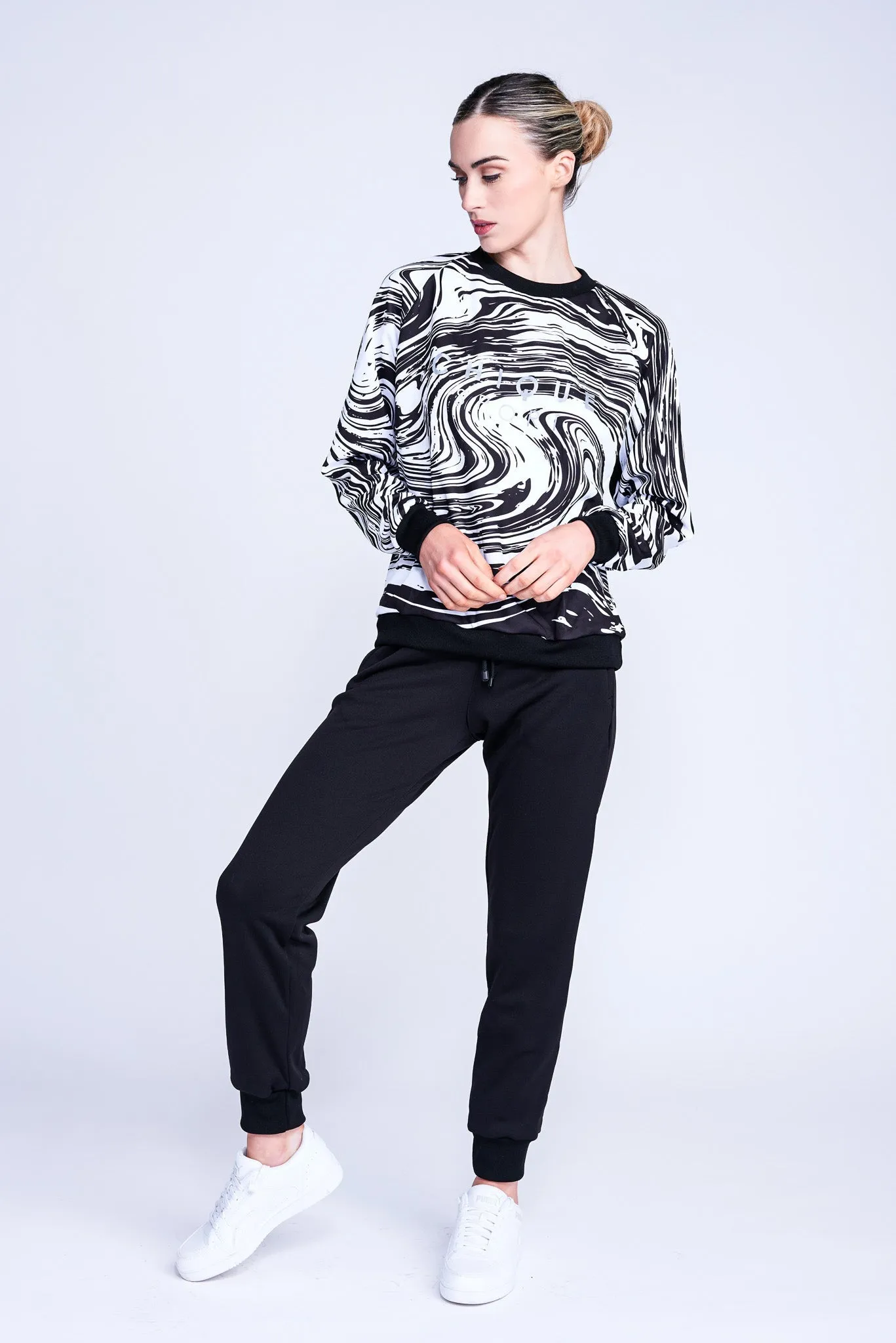 Fierce Open-Back Sweatshirt in Swirl