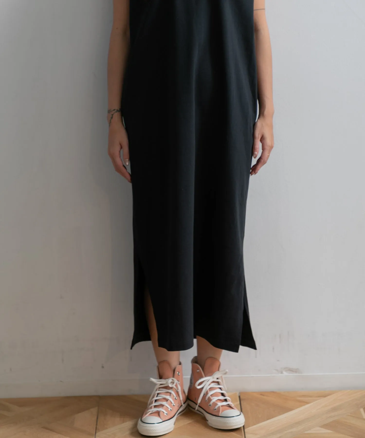 【WOMEN】ORCIVAL SLEEVELESS DRESS