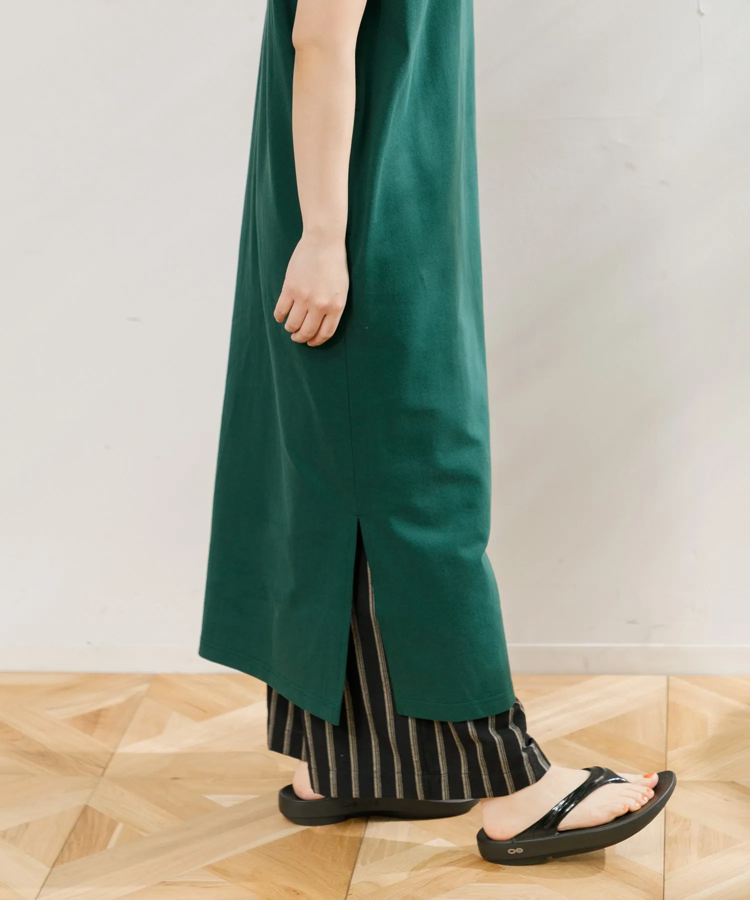 【WOMEN】ORCIVAL SLEEVELESS DRESS